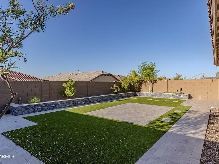 1548 W Corral Rd — Photo 23