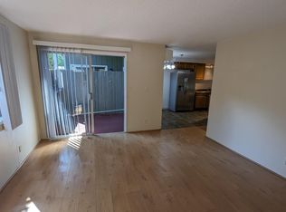 109 N 3rd St, Talent, OR 97540