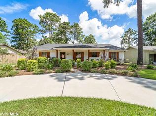 104 Cherryhill Dr, Daphne, AL 36526