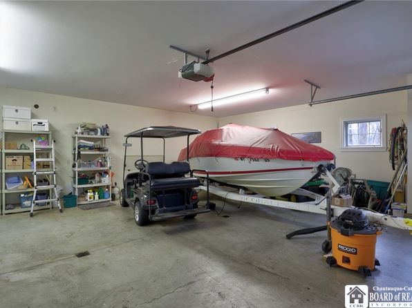 240 1/2 Lakeside Dr, Bemus Point, NY 14712