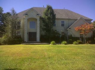 14 Woods Edge Dr, Jackson, NJ