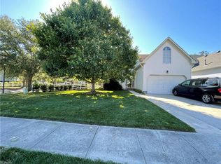 2572 Seven Kings Rd, Virginia Beach, VA 23456