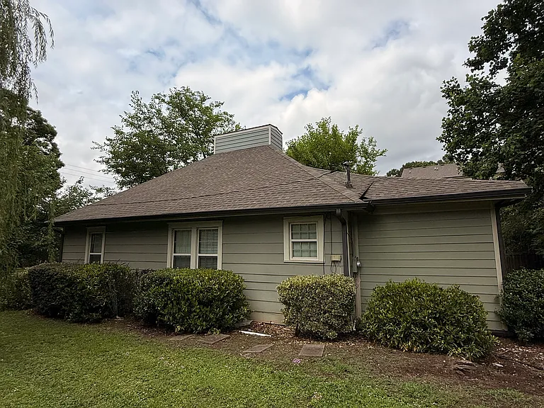 2037 Briarcliff Rd — Photo 1