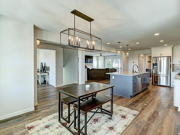 2nd image of 2869 Endive Dr