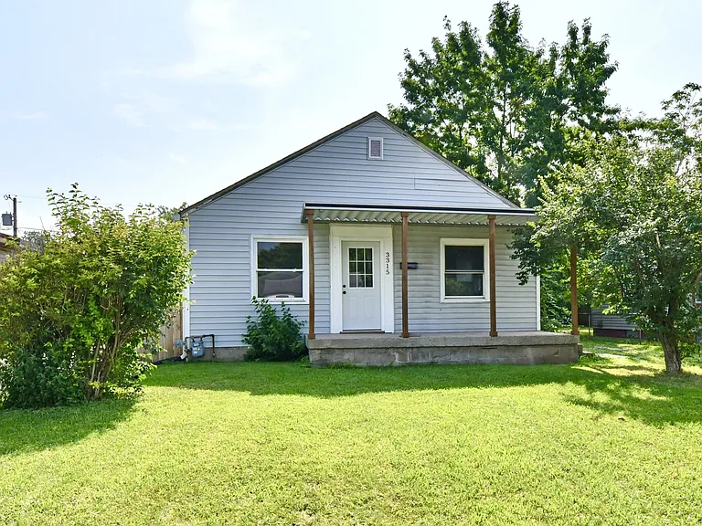 3315 N Euclid Ave — Photo 1