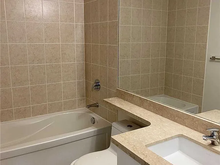 111 Upper Duke Cres #1007 — Photo 14
