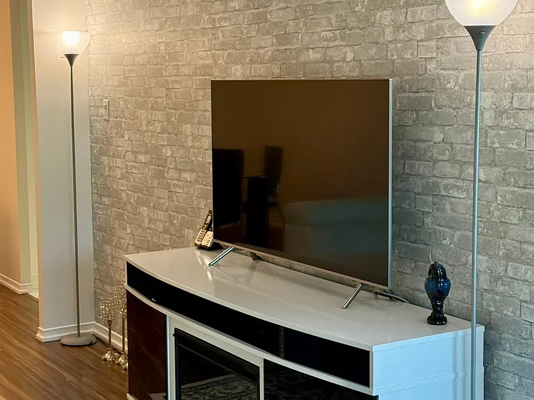7825 Bayview Ave #309 — Photo 9