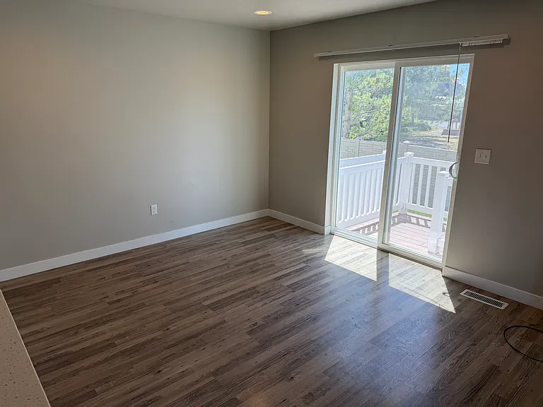 1138 S 1740 W — Photo 18