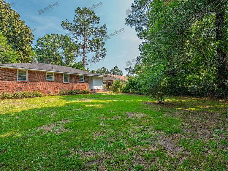 109 Vanderbilt Cir — Photo 21