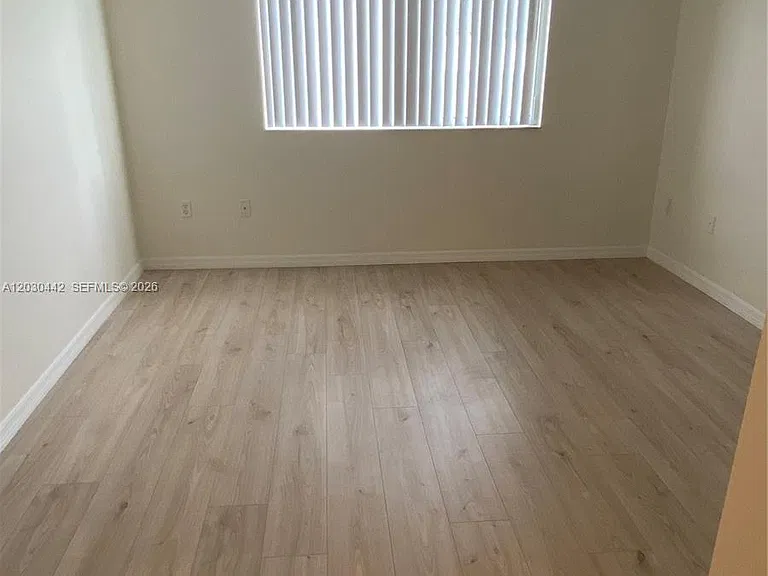 300 Crestwood Ct N #310 — Photo 9