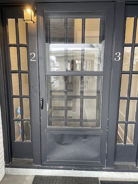 1st image of 5350 Warren Ave #3