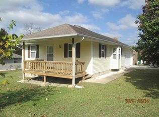 511 Walnut St, Flippin, AR 72634
