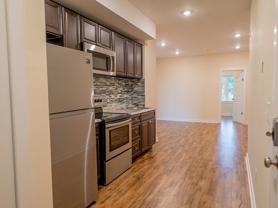 1st image of 3858 W Girard Ave APT 3