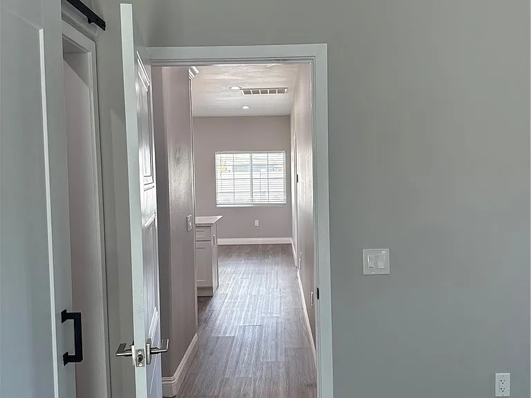 5272 Barcelona Cir — Photo 22