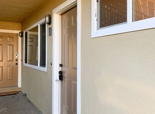 350 Nash Rd #4, Hollister, CA 95023