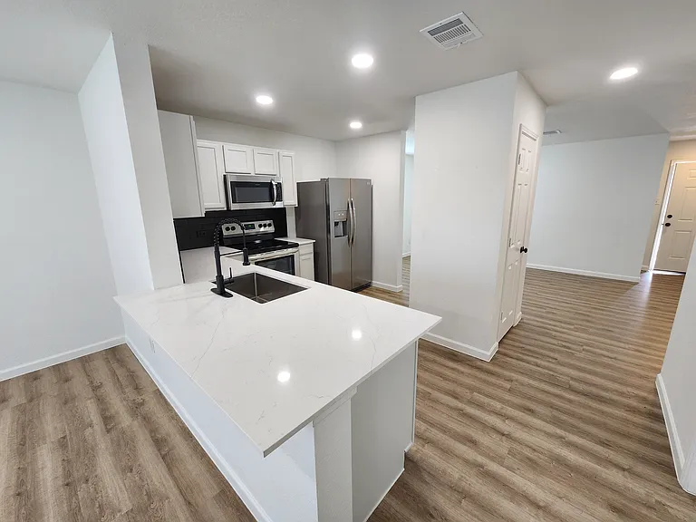 12808 Kingsgate Dr — Photo 15