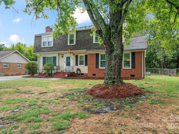 8913 Nightingale Ln, Charlotte, NC 28226