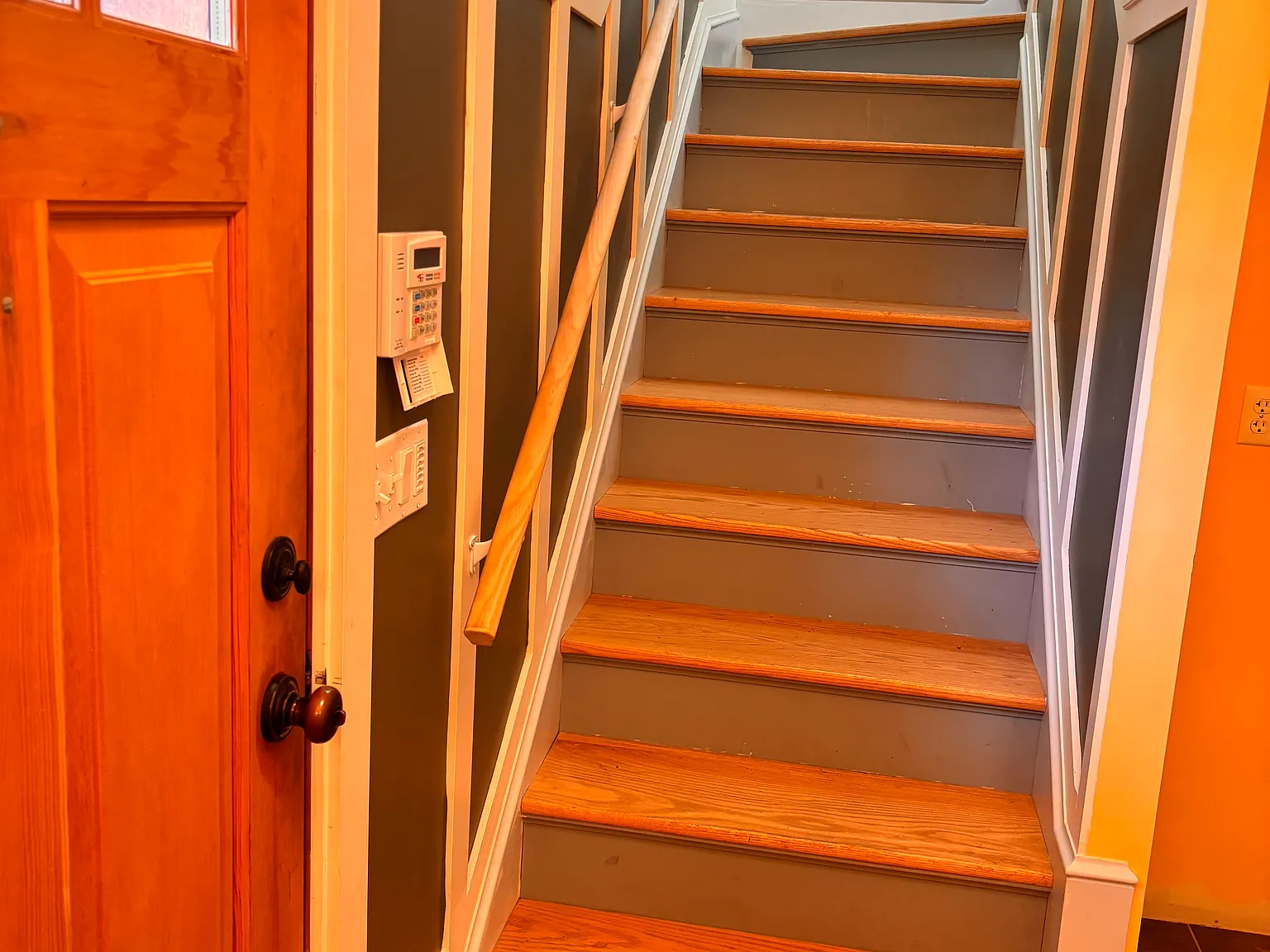 Studio, 650 sqft, $1,250 — Photo 2