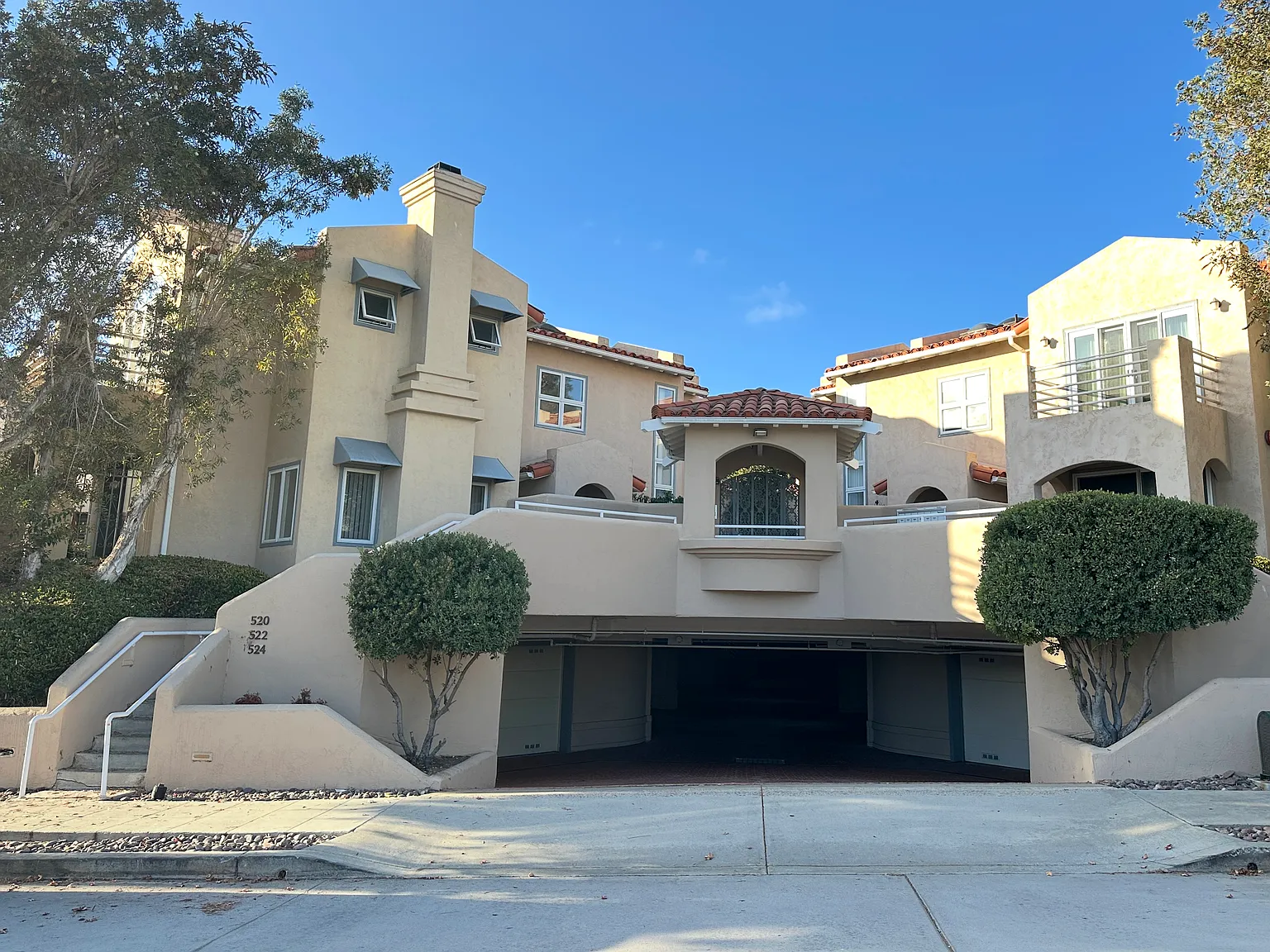 3 bed, 1890 sqft, $8,300 — Photo 3