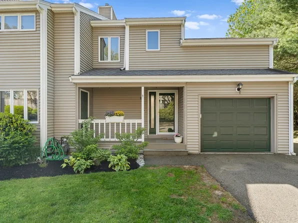 32 Pemberton St #C, Walpole, MA 02081