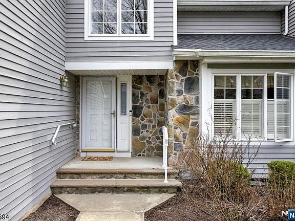 2nd image of 7 Matthew Rd #7