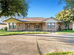 4719 Country Aire Dr, Waco, TX 76708