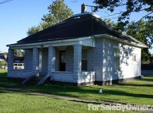 111 W 3rd St, Oakley, MI 48649