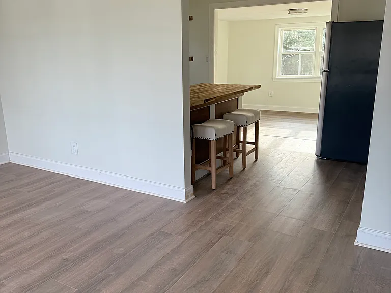 112 Oakdale Ave — Photo 9