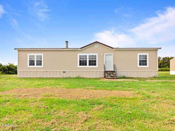 1302 Oakview Dr, New Iberia, LA 70563