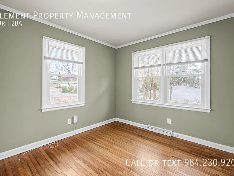 401 Moline St — Photo 15