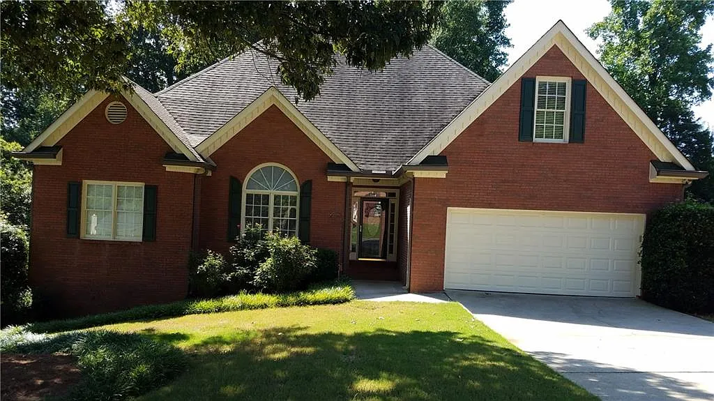 4395 Waters Way photo 1