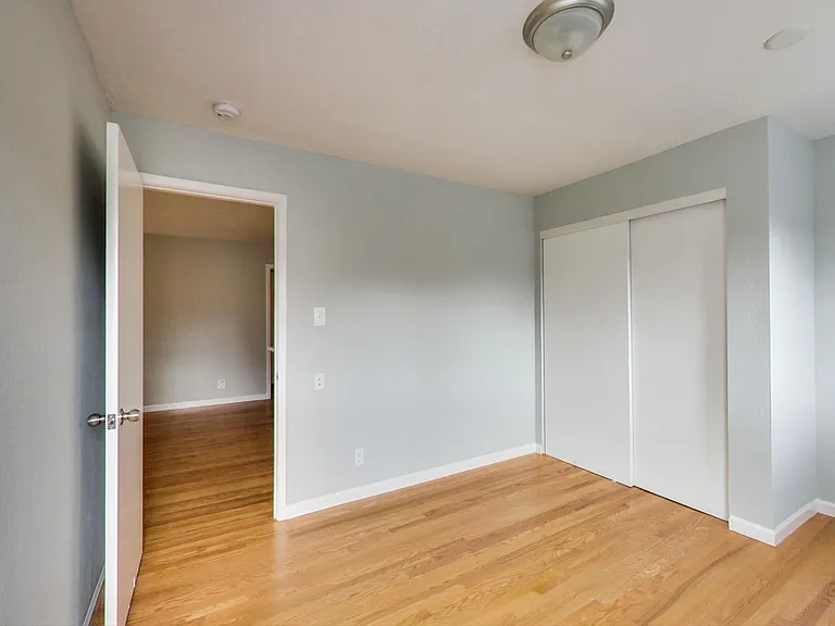 205 Collins St #4 — Photo 12