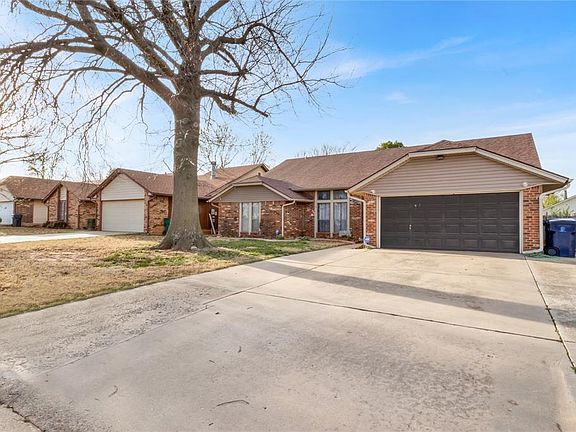 4th image of 11633 SW 4th St