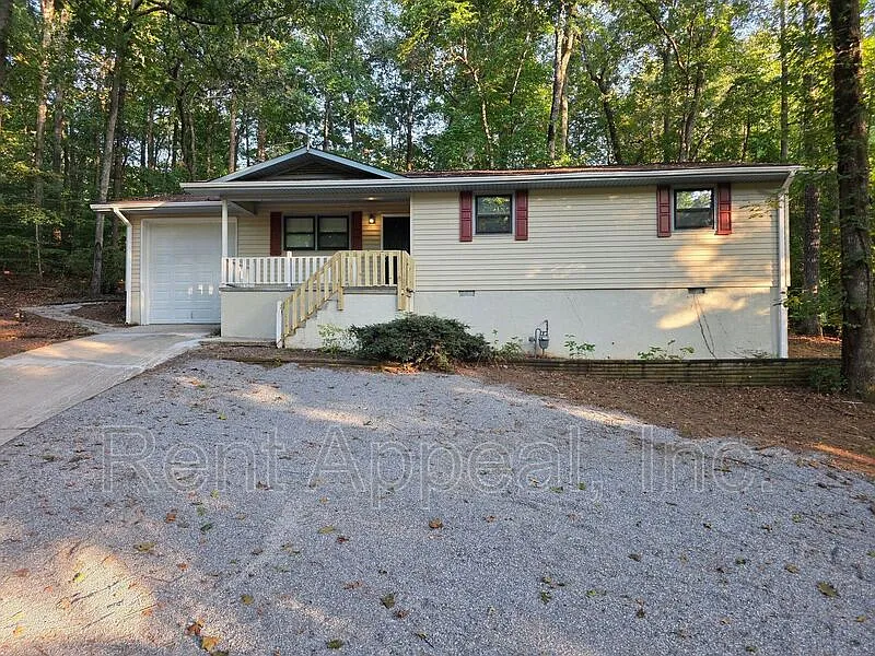 3734 Smithtown Rd