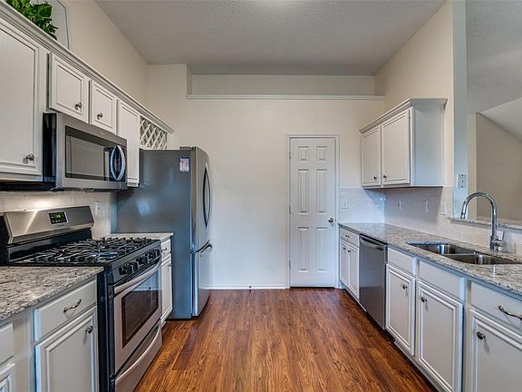 4th image of 148 Sequoia Rd