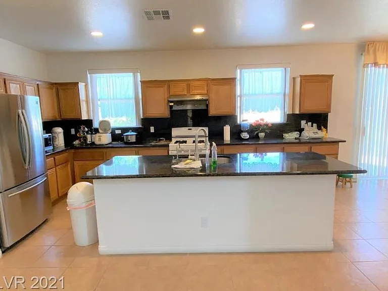 3434 Bella Valencia Ct — Photo 5