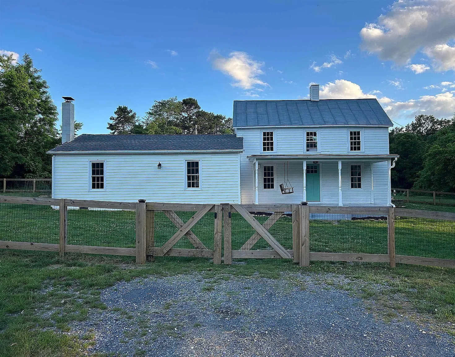 3 bed, 1.5 bath, 1784 sqft, $2,000 — Photo 3