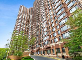 100 Old Palisade Rd APT 2813, Fort Lee, NJ 07024