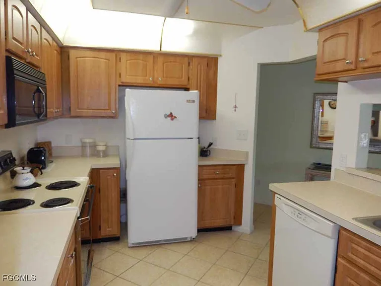 7121 Golden Eagle Ct #613 — Photo 6