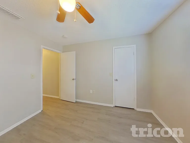 2273 Seward Cir — Photo 16