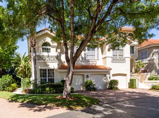 169 Colonade Cir, Naples, FL 34103