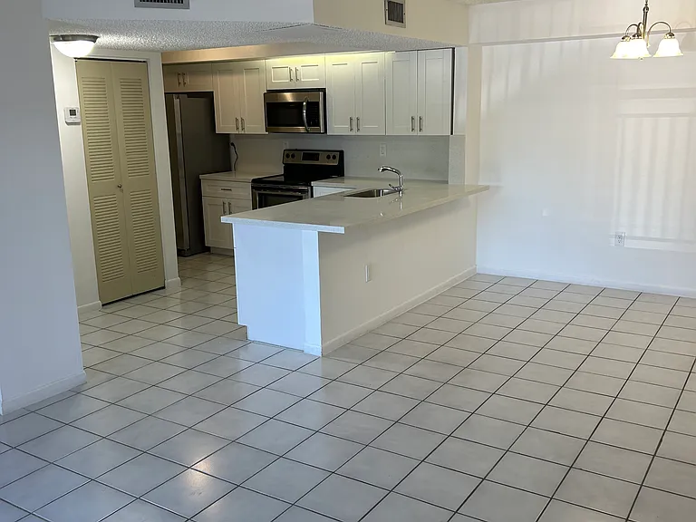 8600 SW 212th St #207 — Photo 2