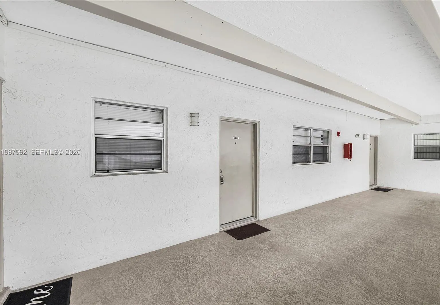 Atrium Gardens Condo — Photo 3