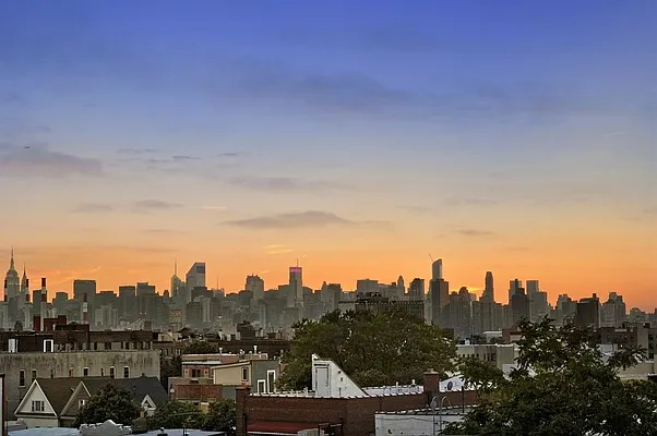 Sold by Corcoran | media 23