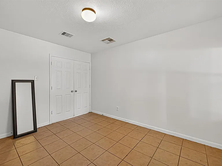 16547 Lanesborough Dr — Photo 33