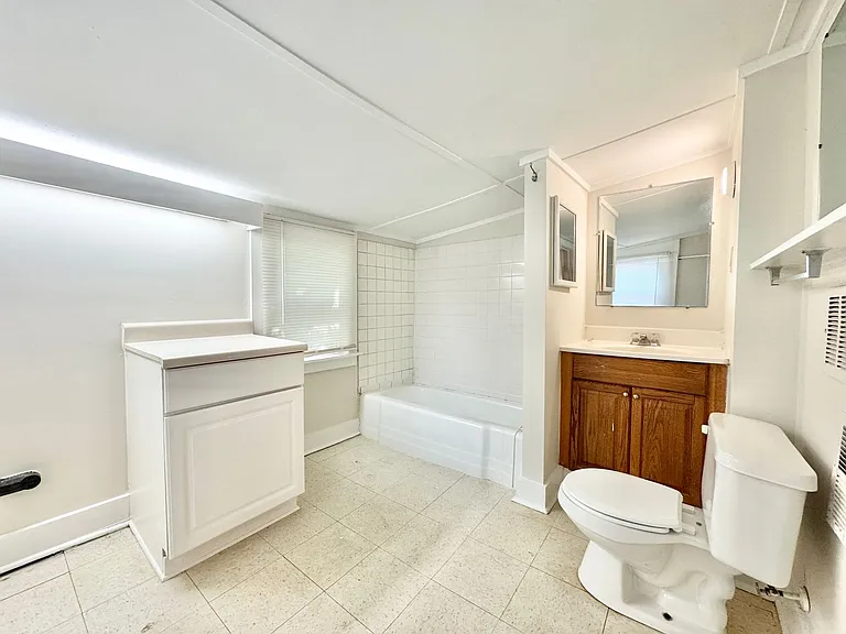 3321 N Church St — Photo 8