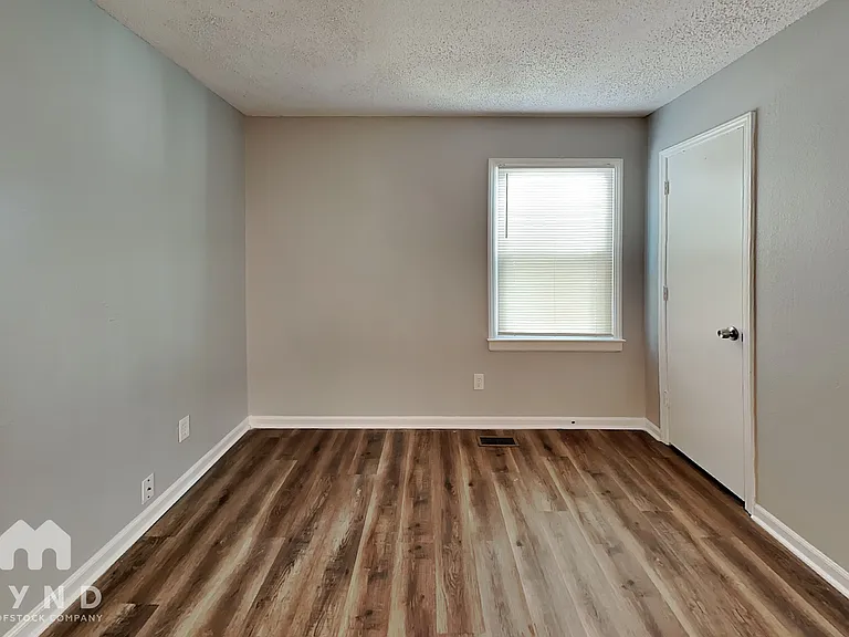5424 Two Moons Dr — Photo 9