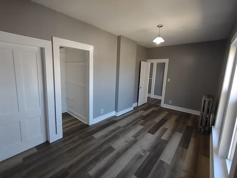 48 Laurel St #4 — Photo 3