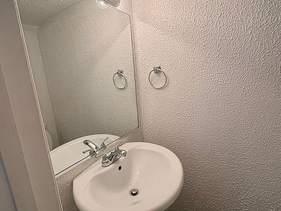 5th image of 6481 Heritage Hill Dr