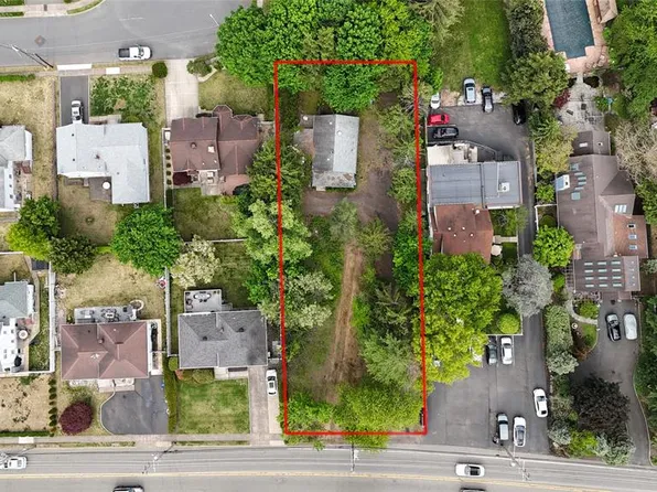 3-23 Saddle River Rd, Fair Lawn, NJ 07410